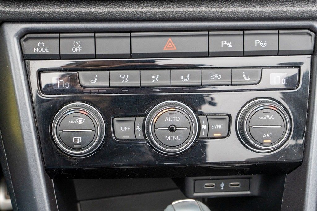 Volkswagen T-Roc 2021