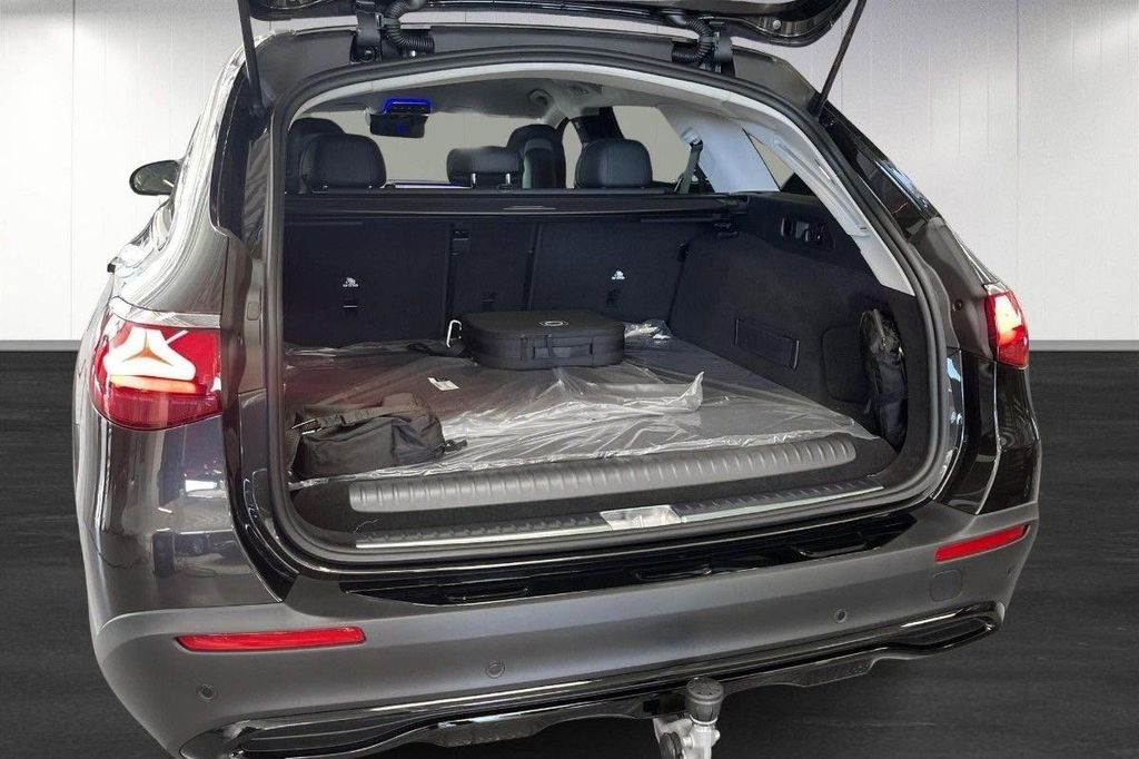 Mercedes-Benz E 300 2025