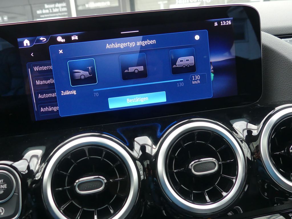 Mercedes-Benz GLA 180 2024