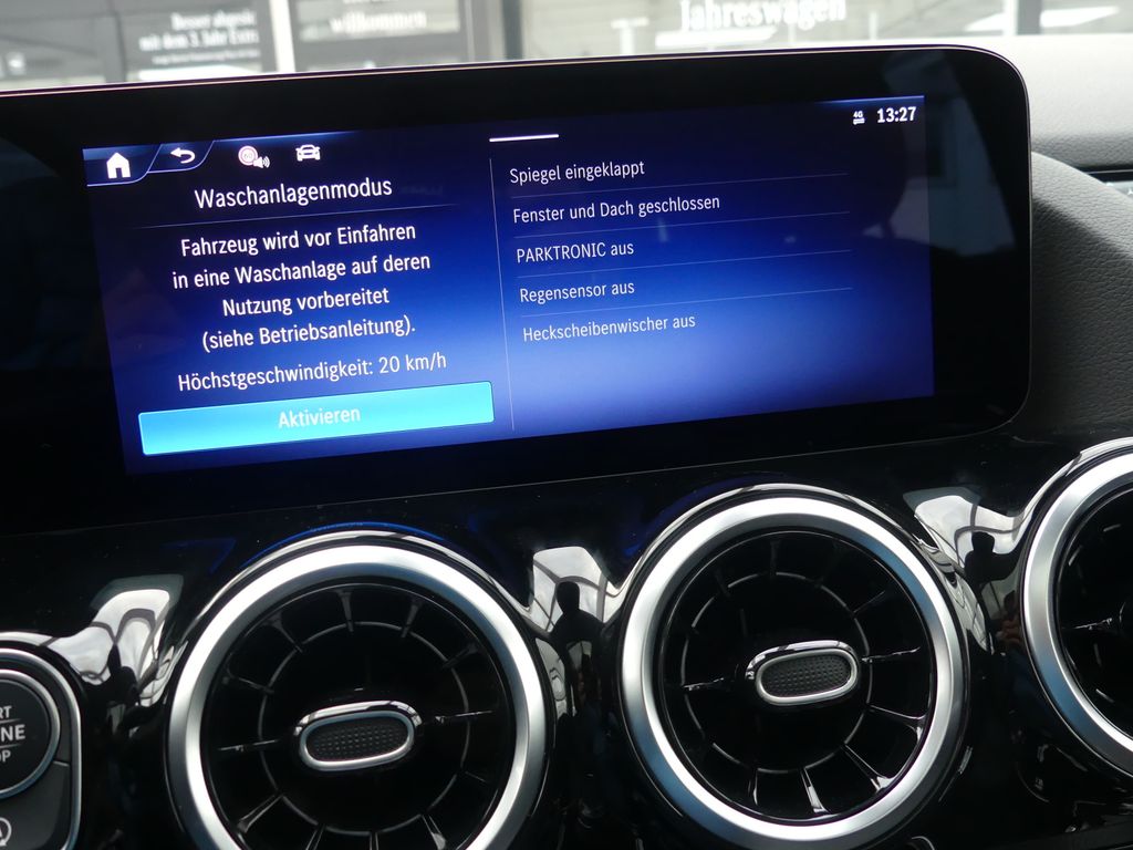 Mercedes-Benz GLA 180 2024