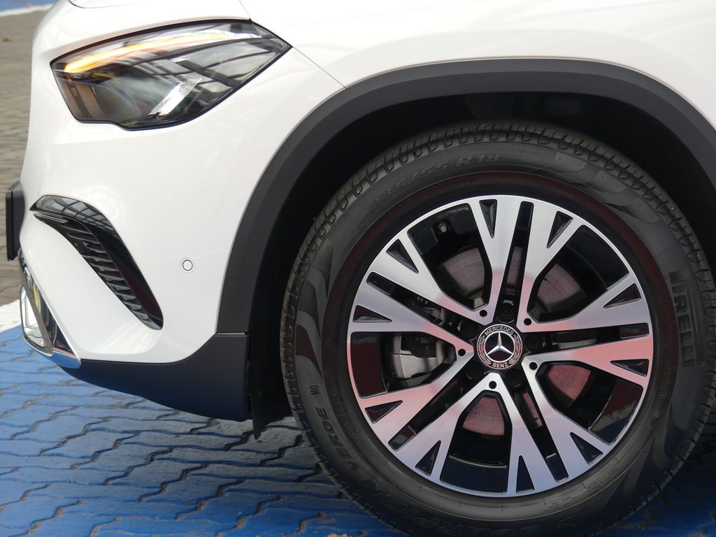 Mercedes-Benz GLA 180 2024