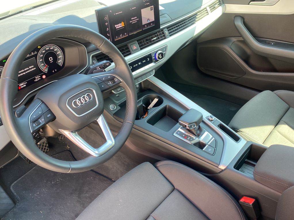 Audi A4 2024