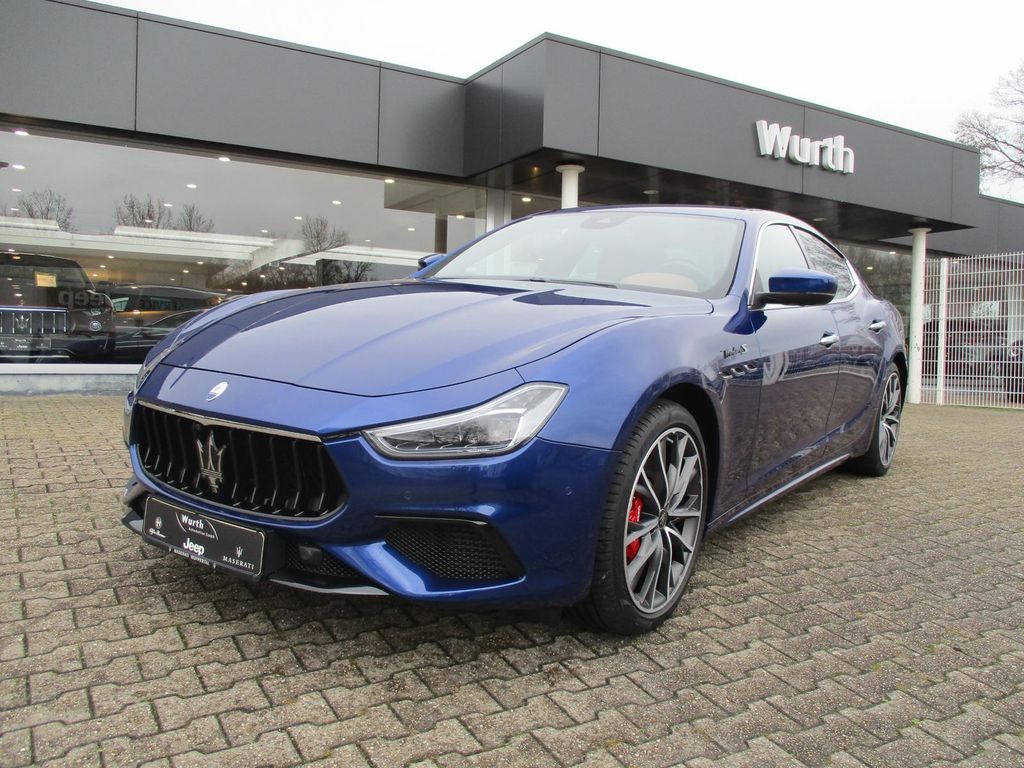 Maserati Ghibli 2021