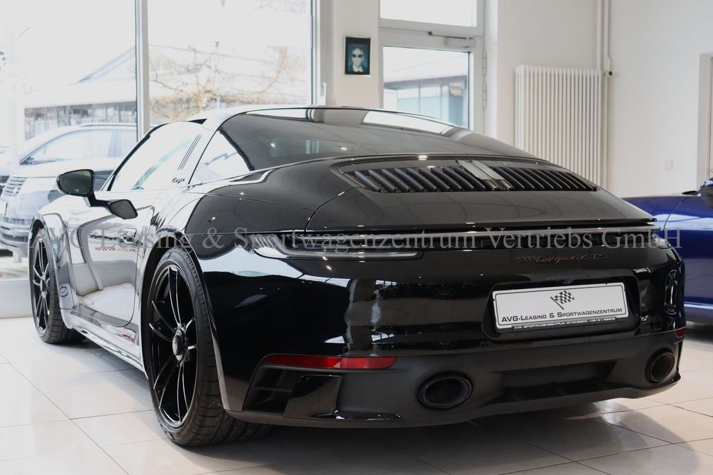 Porsche 992 2024