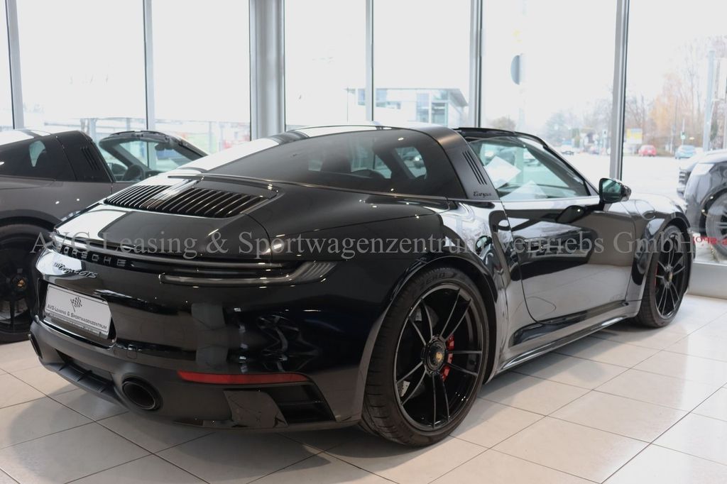Porsche 992 2024