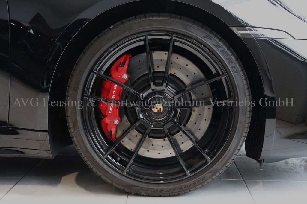 Porsche 992 2024