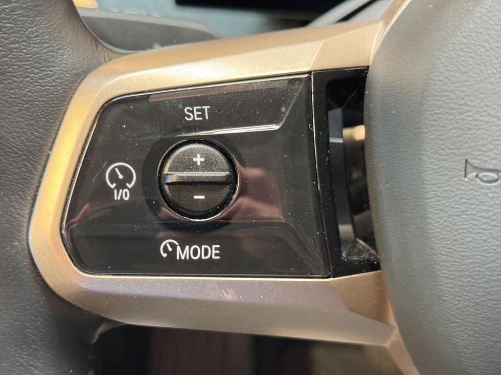 BMW iX 2023