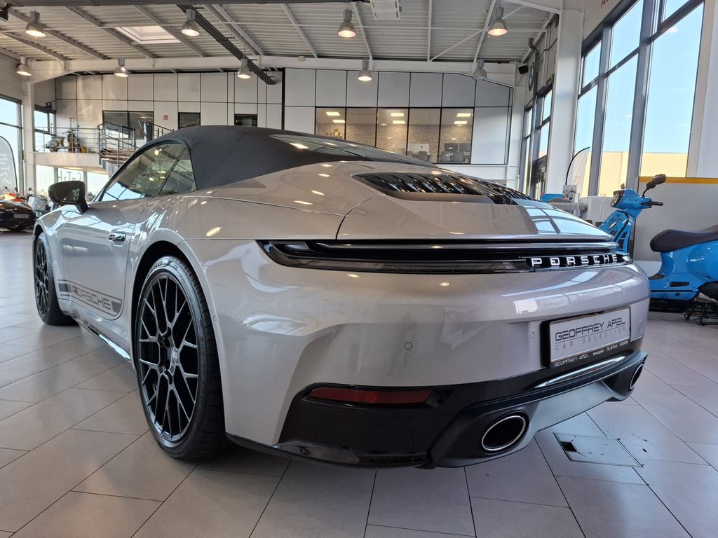 Porsche 992 2025