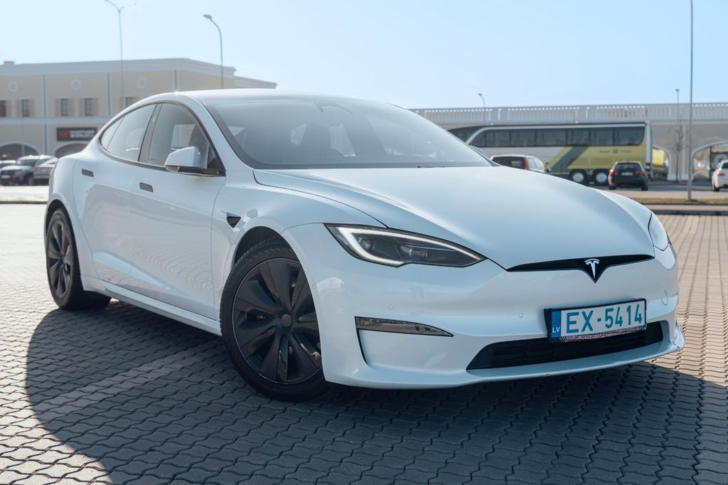 Tesla Model S 2023