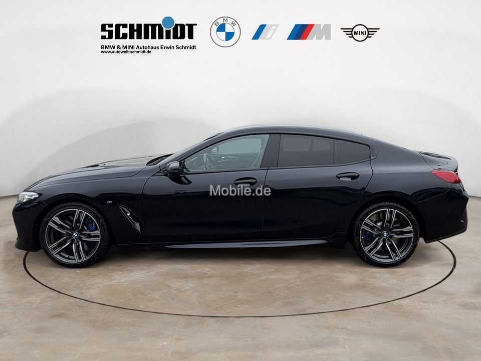 BMW M850 2022