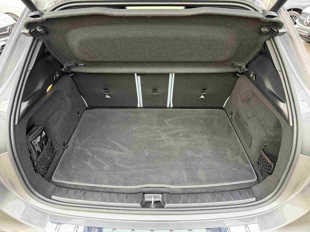 Mercedes-Benz GLA 220 2024