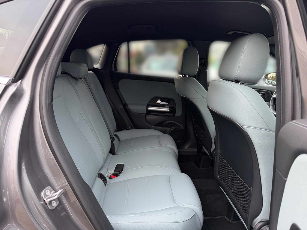 Mercedes-Benz GLA 220 2024