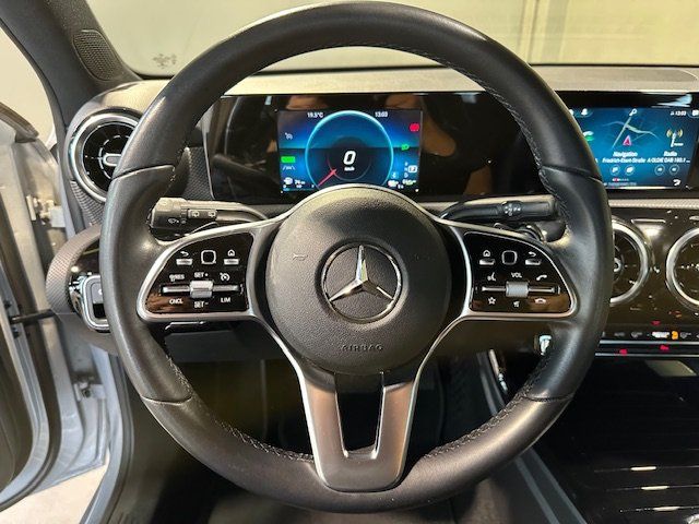 Mercedes-Benz A 250 2021