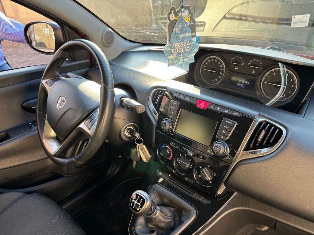 Lancia Ypsilon 2019