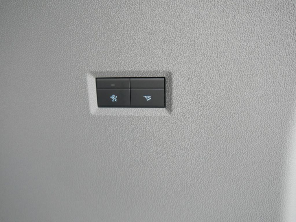 Ford Tourneo Custom 2025