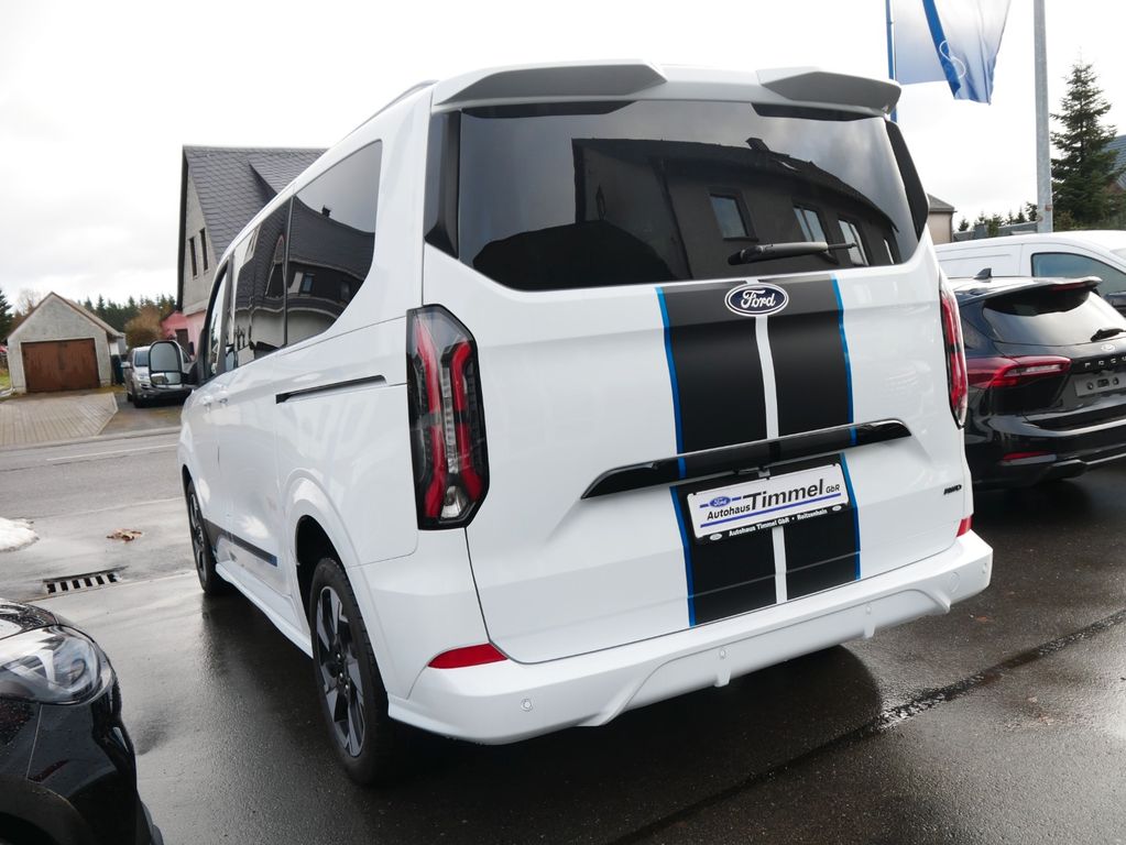 Ford Tourneo Custom 2025