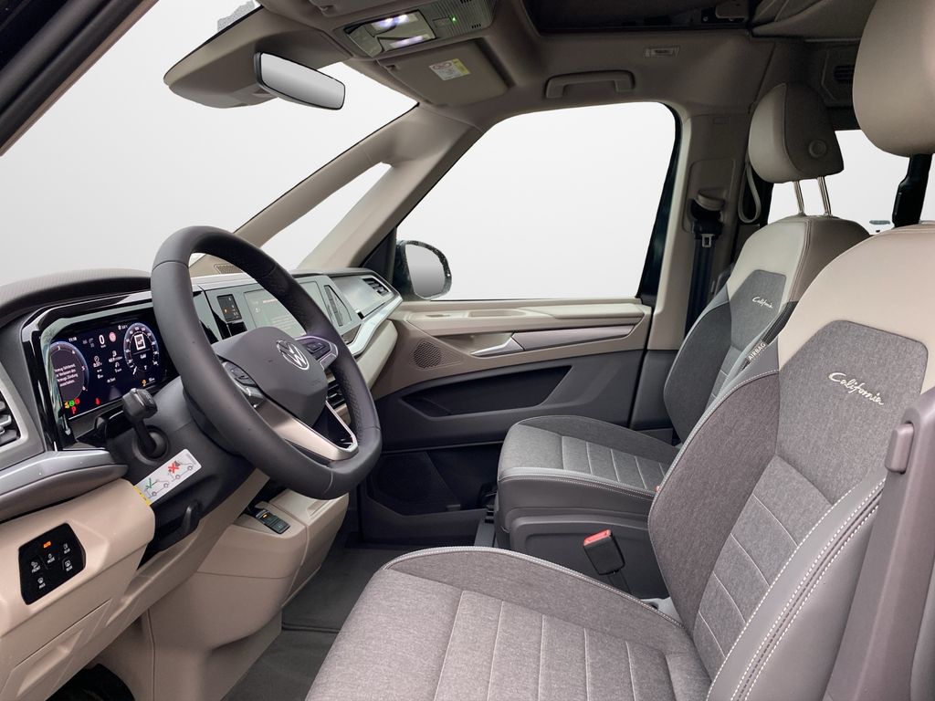 Volkswagen T7 California 2025