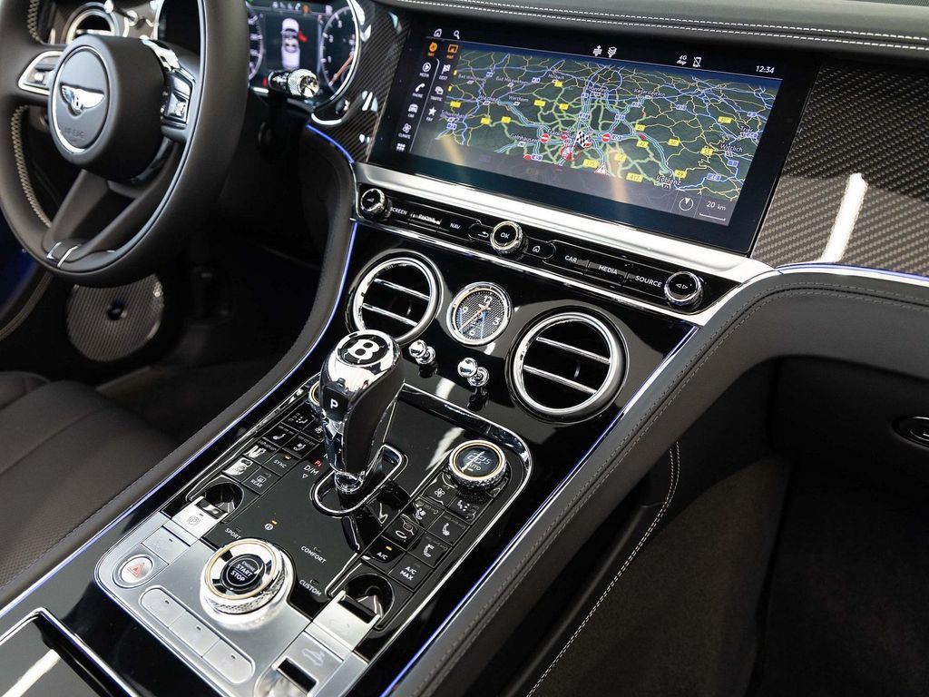 Bentley Continental GTC 2023