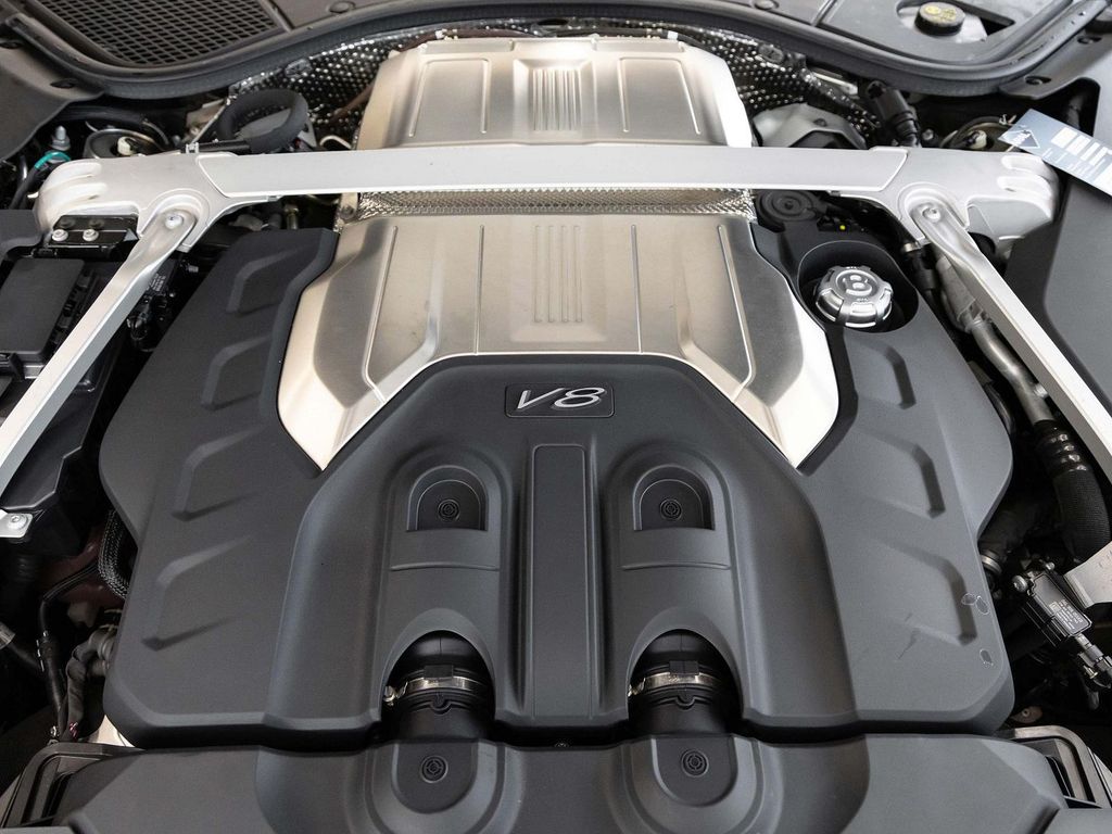 Bentley Continental GTC 2023