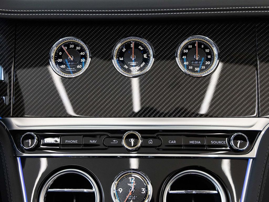 Bentley Continental GTC 2023