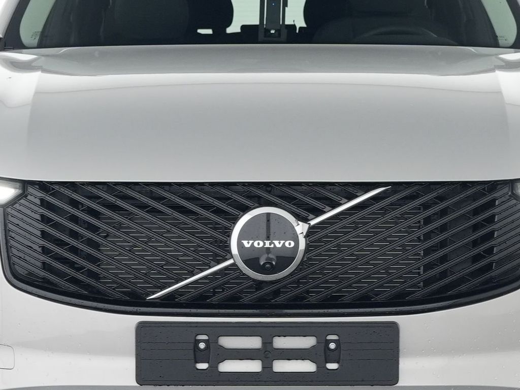Volvo XC90 2025