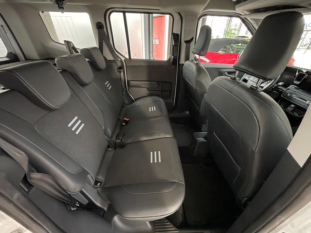 Ford Tourneo Courier 2025