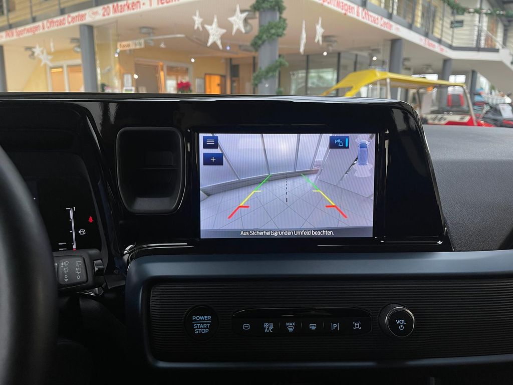 Ford Tourneo Courier 2025