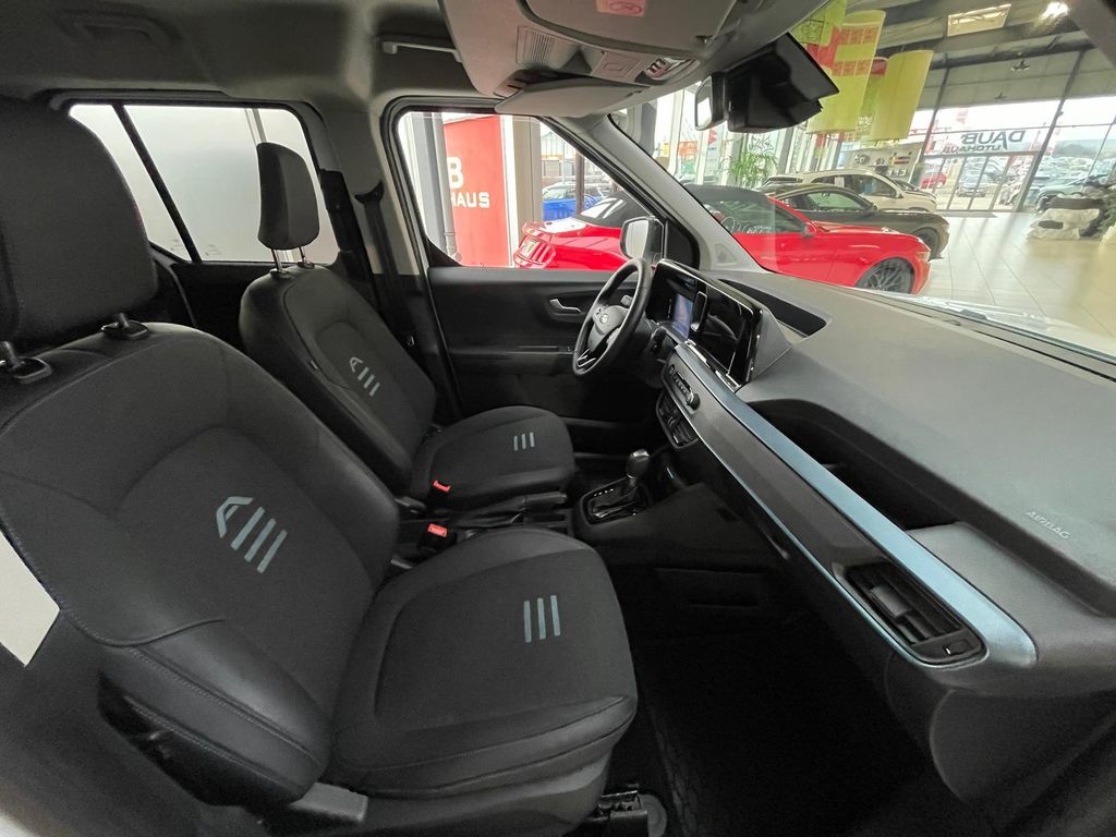 Ford Tourneo Courier 2025