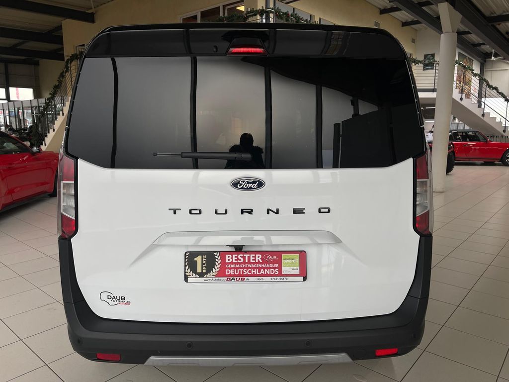Ford Tourneo Courier 2025