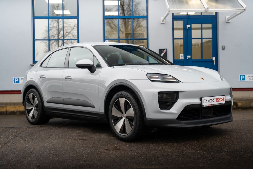 Porsche Macan 2025