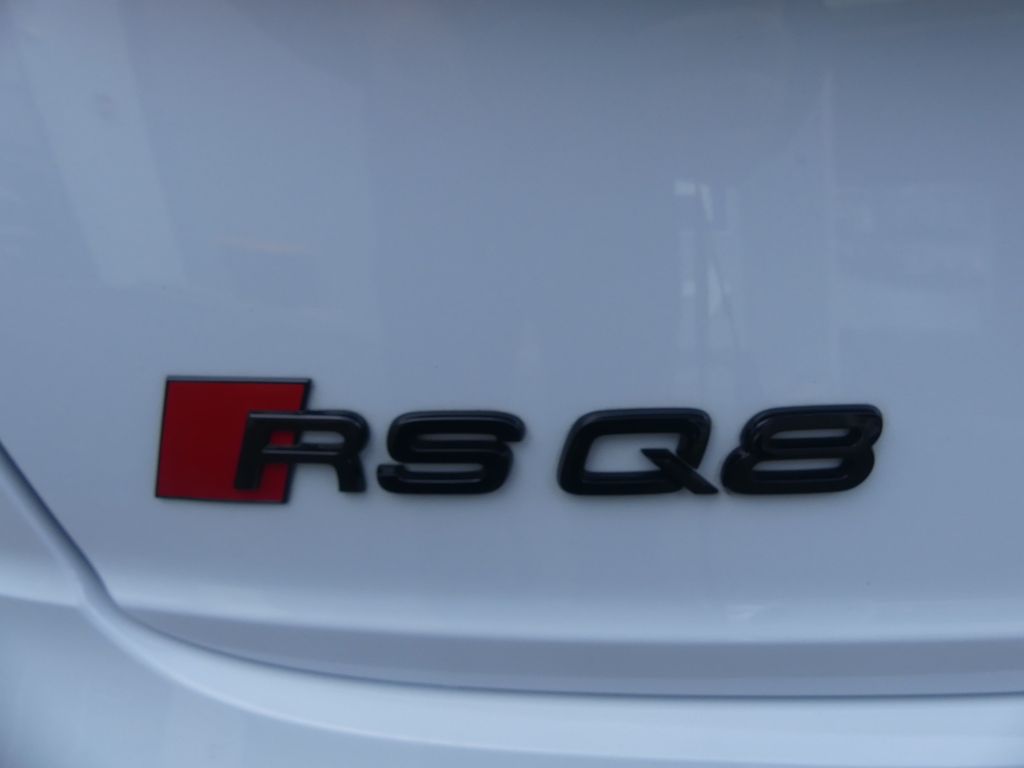 Audi RSQ8 2023