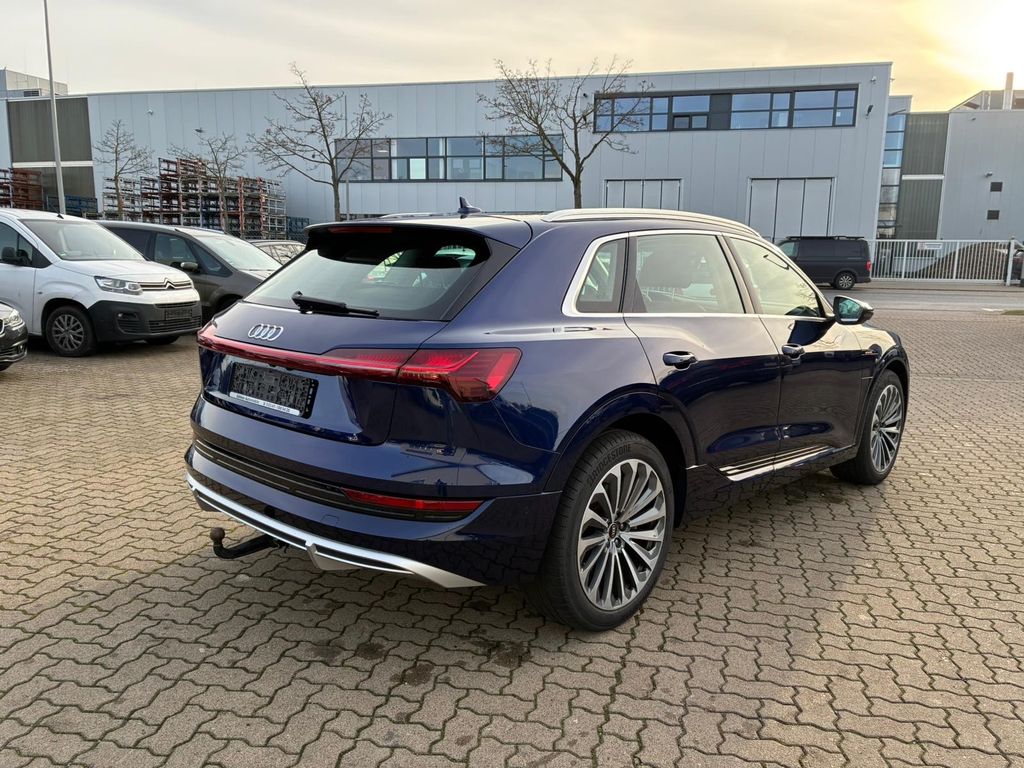 Audi e-tron 2022