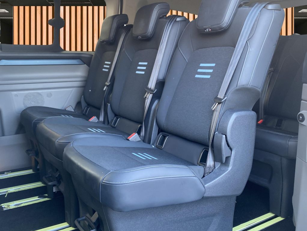 Ford Tourneo Custom 2025