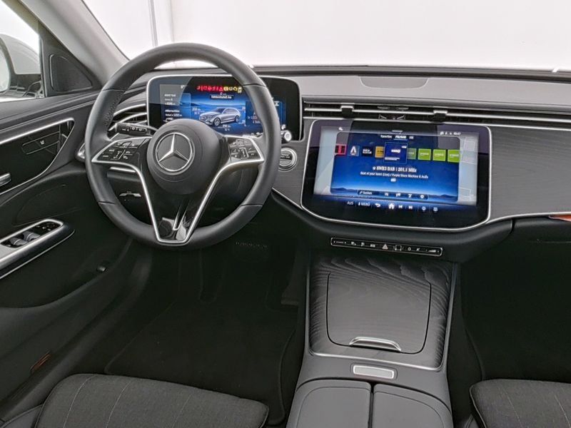 Mercedes-Benz E 300 2025