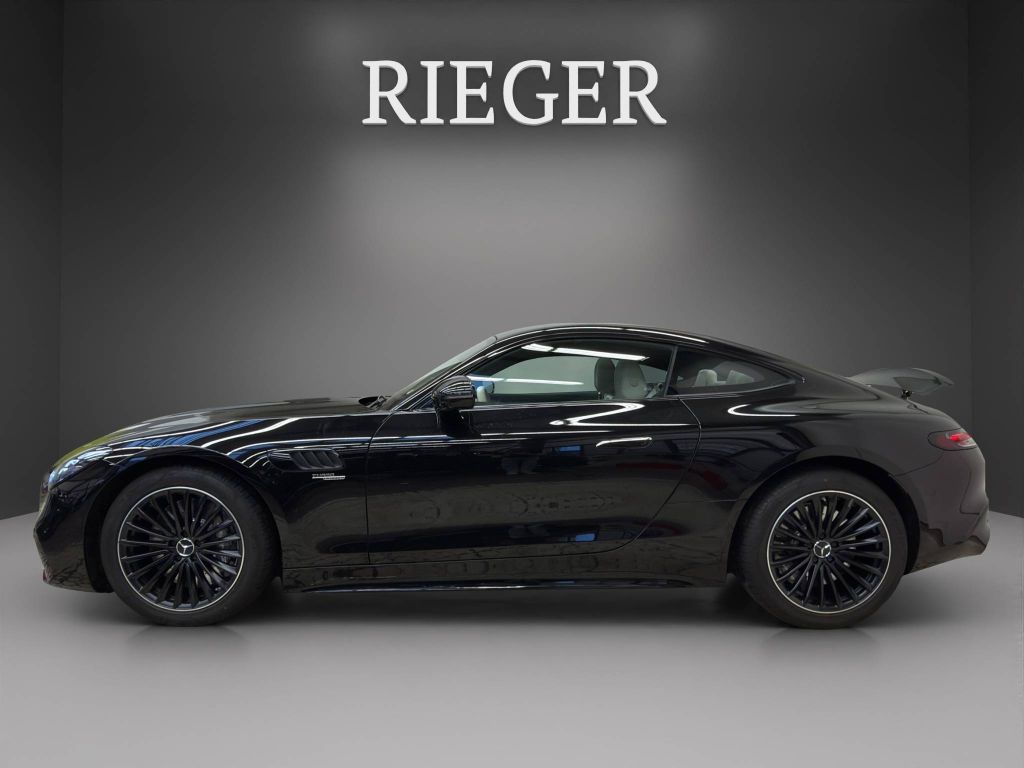 Mercedes-Benz AMG GT 2025