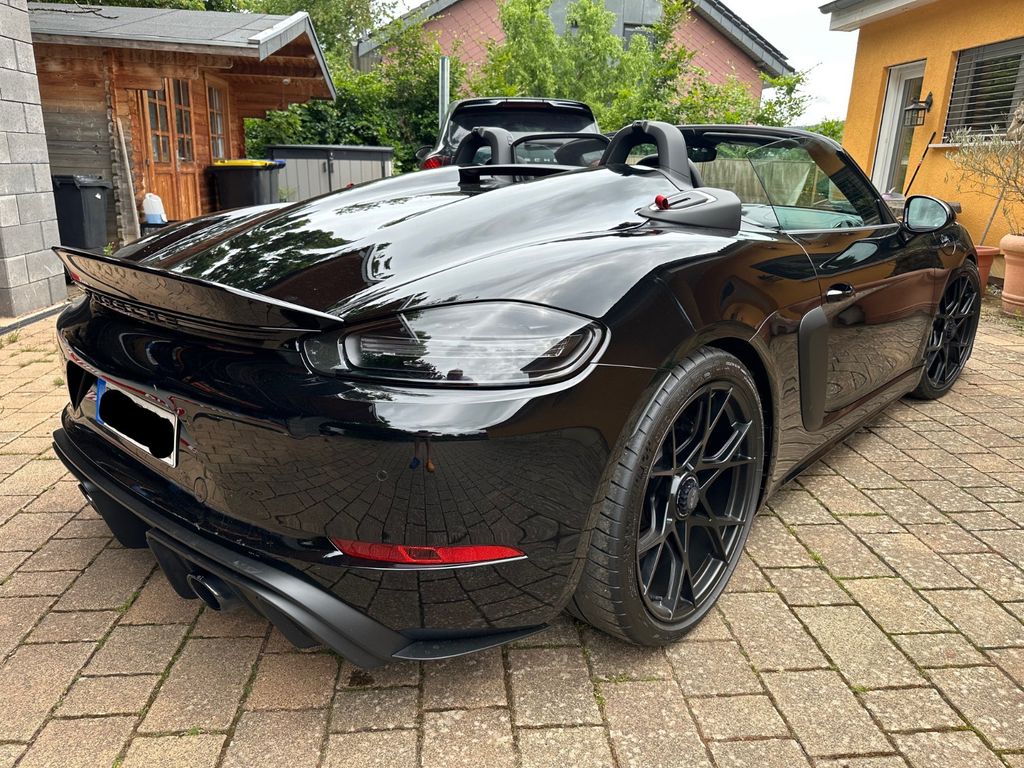 Porsche Boxster 2025