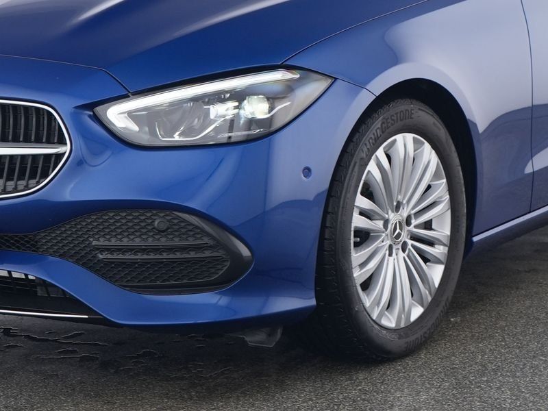 Mercedes-Benz C 200 2025