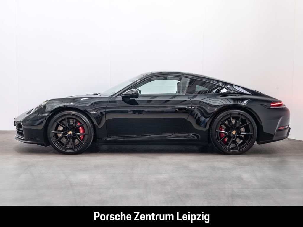 Porsche 992 2025