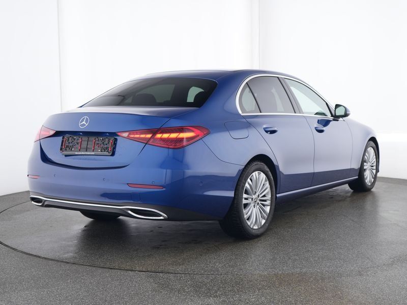 Mercedes-Benz C 200 2025