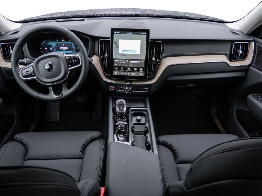 Volvo XC60 2025
