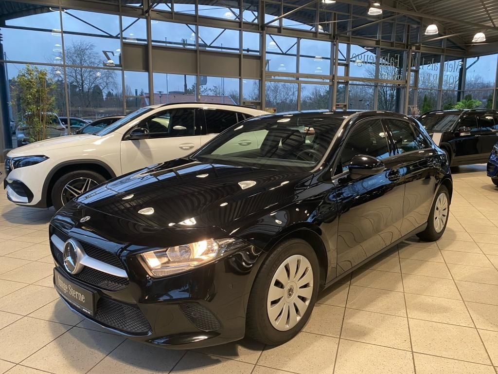 Mercedes-Benz A 180 2022