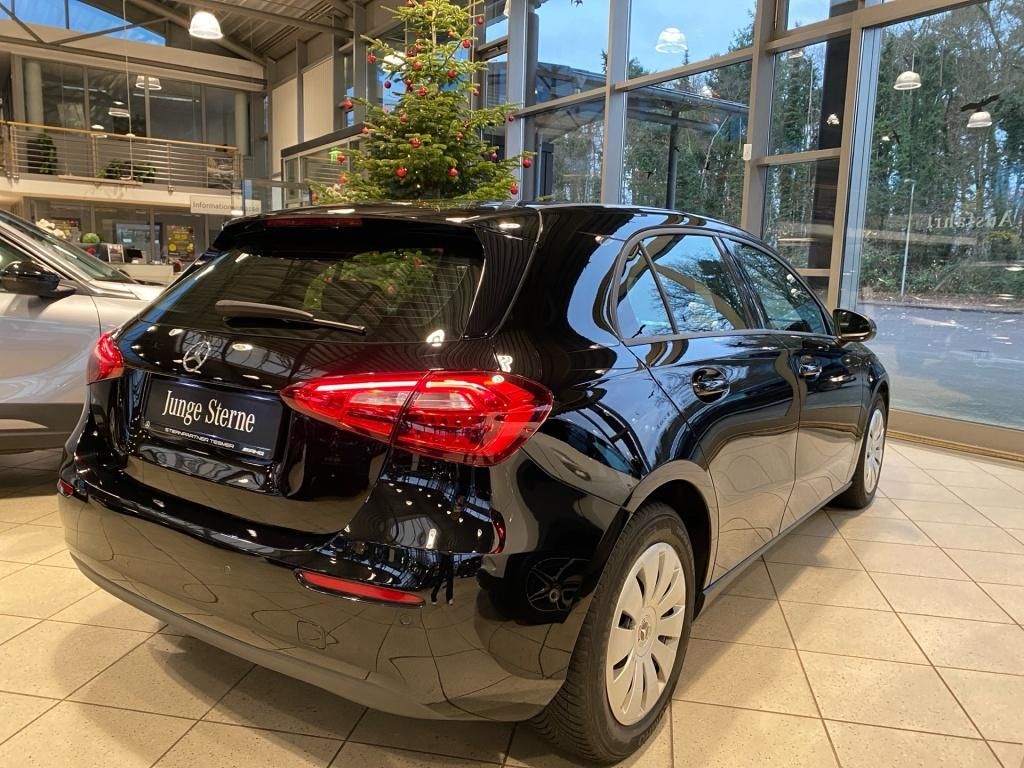 Mercedes-Benz A 180 2022