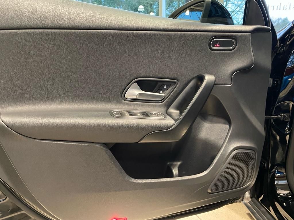 Mercedes-Benz A 180 2022