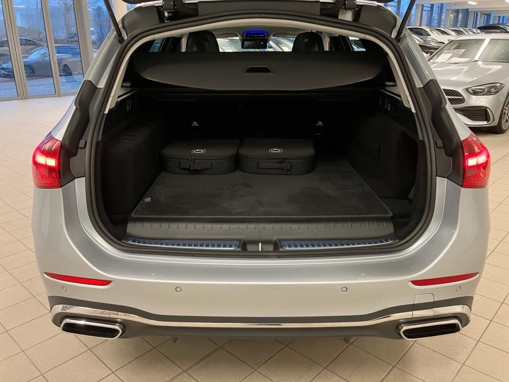 Mercedes-Benz C 300 2025