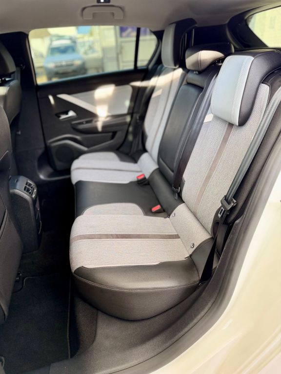 Opel Astra 2023