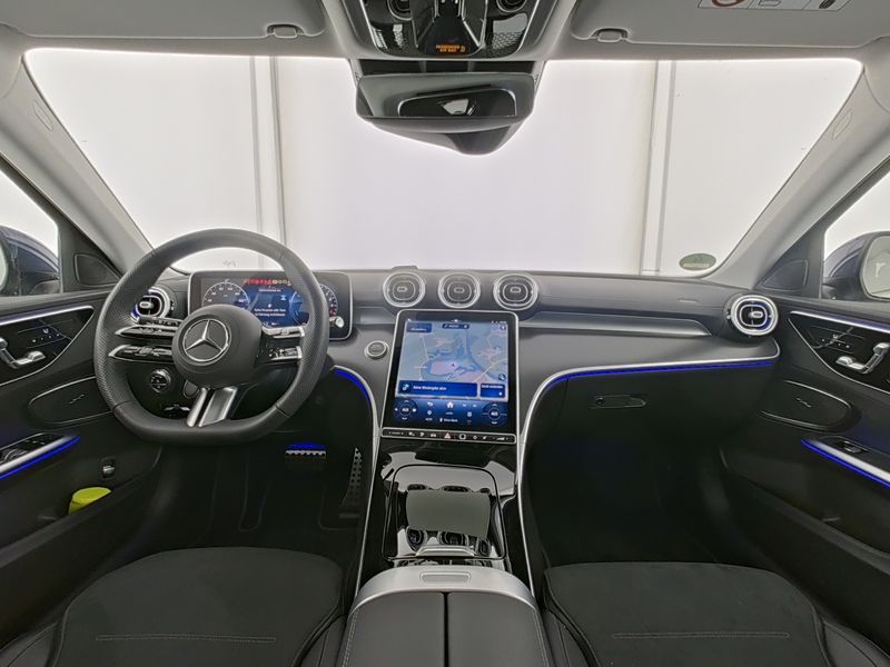 Mercedes-Benz C 300 2025