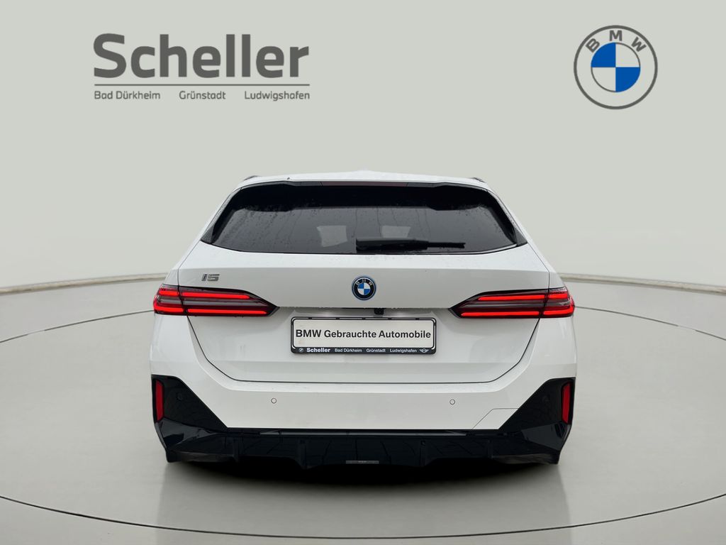 BMW i5 2024