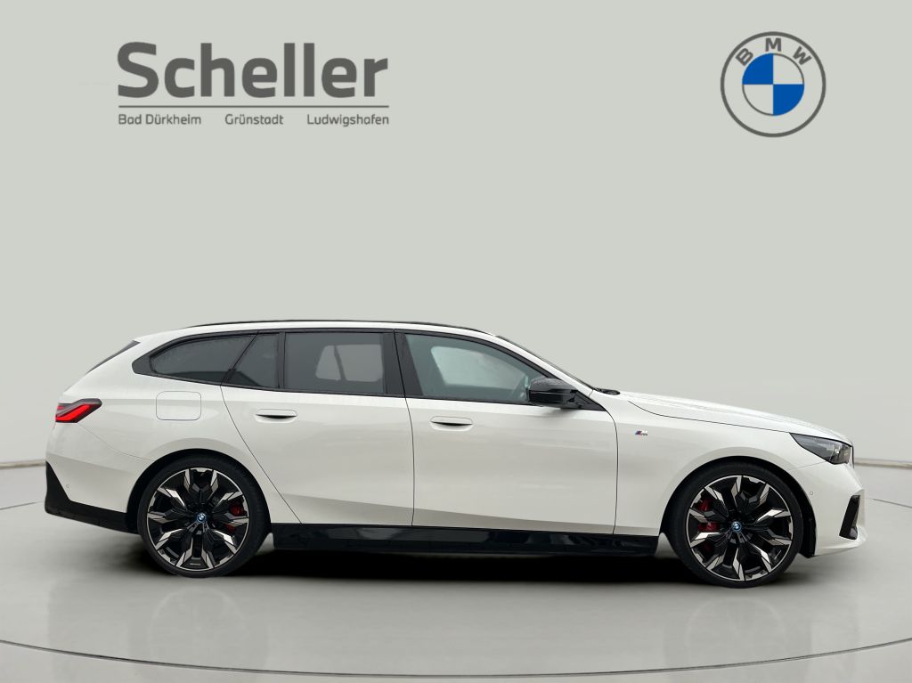 BMW i5 2024