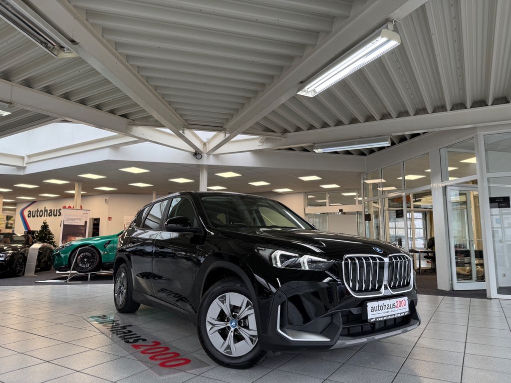 BMW iX1 2023