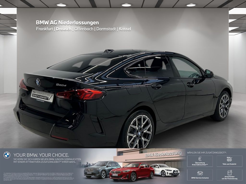 BMW 220 2025